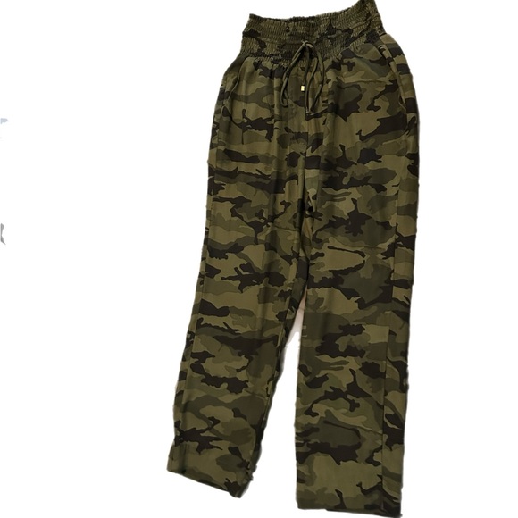 WAYF camo pants - Picture 1 of 8